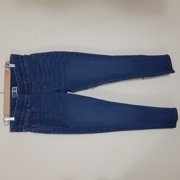 Levi's Signature Women's  Pull On Mid Rise Skinny Jeans Size 12 Misses - Picture 1 of 5